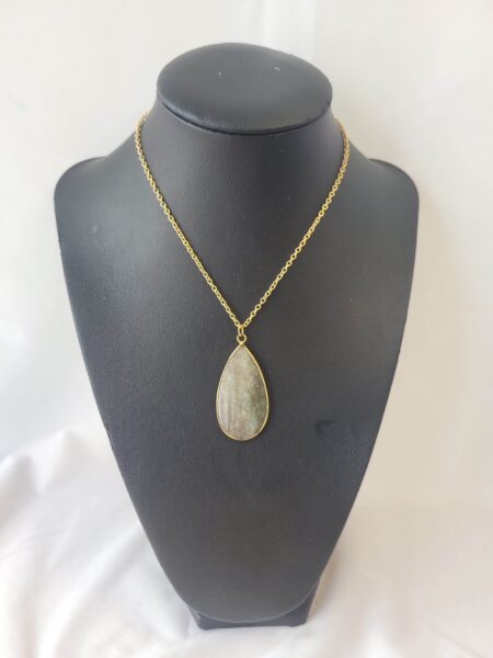 Labradorite Gold-tone Pendant & Chain Wexford (1)