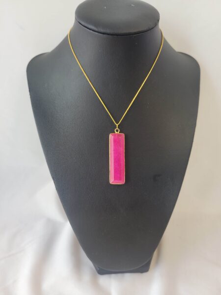 Pink Howlite Gold-tone Pendant & Chain Wexford (1)