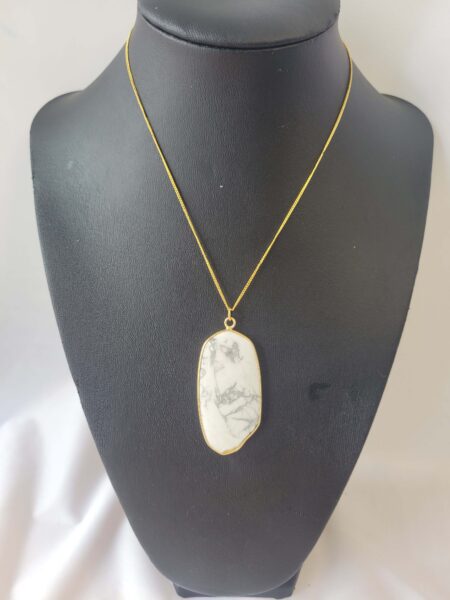 White Howlite Oblong Gold-tone Pendant & Chain Wexford (1)