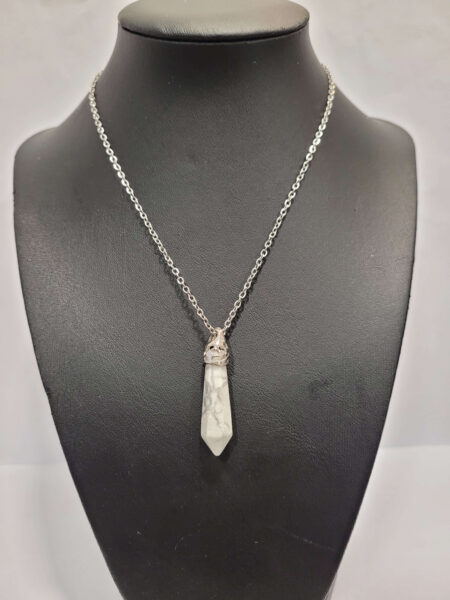 White Howlite Pointer Silver Top Pendant & Chain Wexford (1)